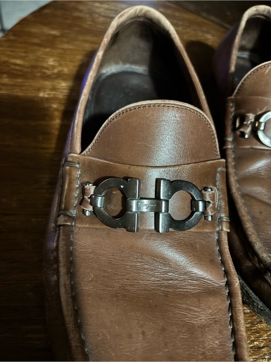 Salvatore Ferragamo’s Men\'s Brown Leather pre-loved Loafers